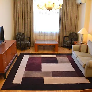 https://escape-the-noise-calm-luxury-apartment-in-the-city.aboutbakuhotels.com