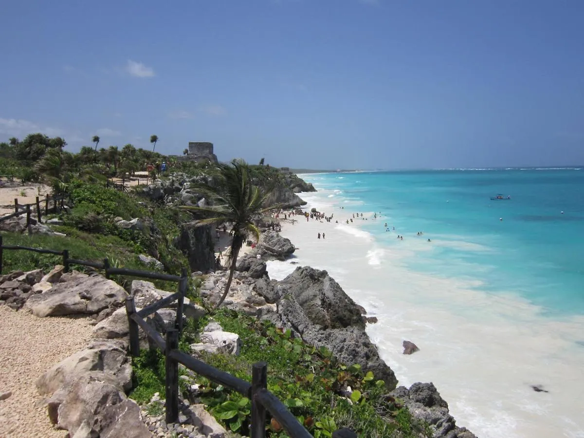 Buenos Dias Guest House Puerto Morelos