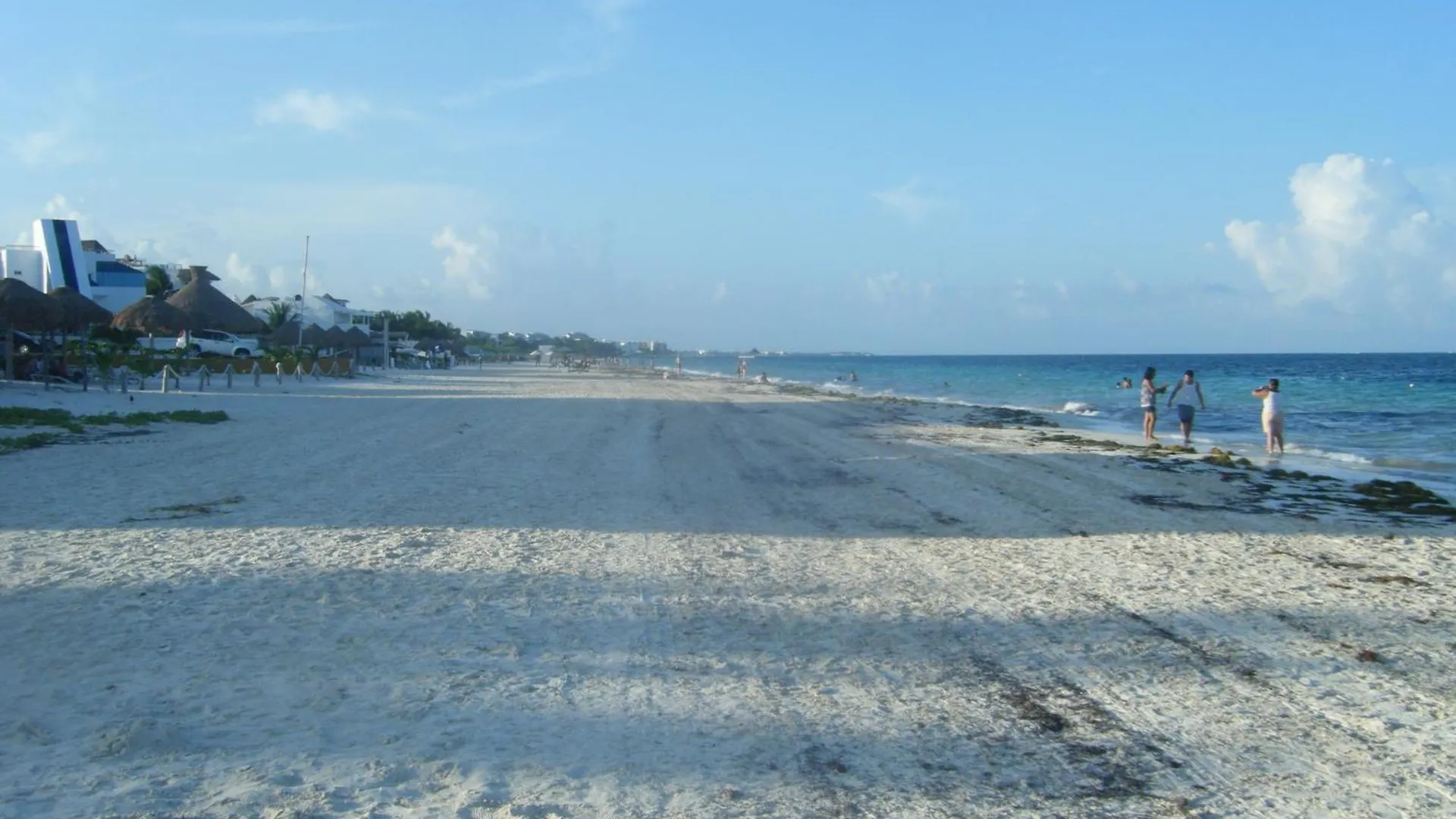 Buenos Dias Guest House Puerto Morelos